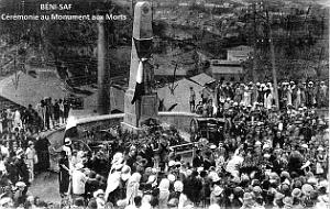 988- Beni-Saf - Ceremonie au Monument aux Morts